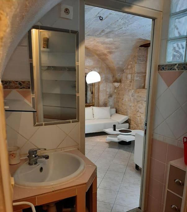 Apartment Cosy Et Climatise Au Coeur D'uzes Uzès